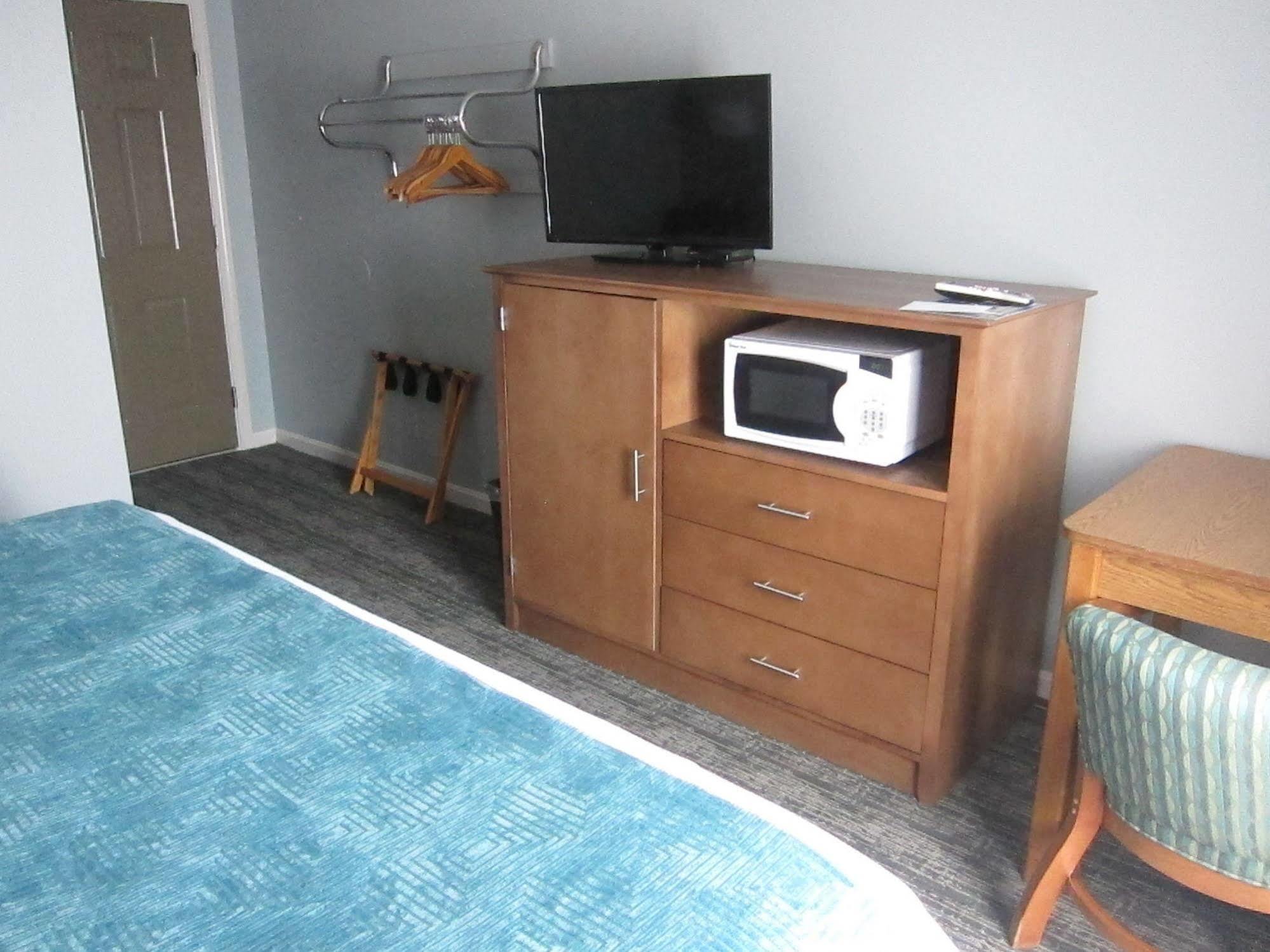 Hampton Village Inn Dış mekan fotoğraf